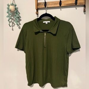 Women’s shirt, green, size XL. Brand: Green Envelope